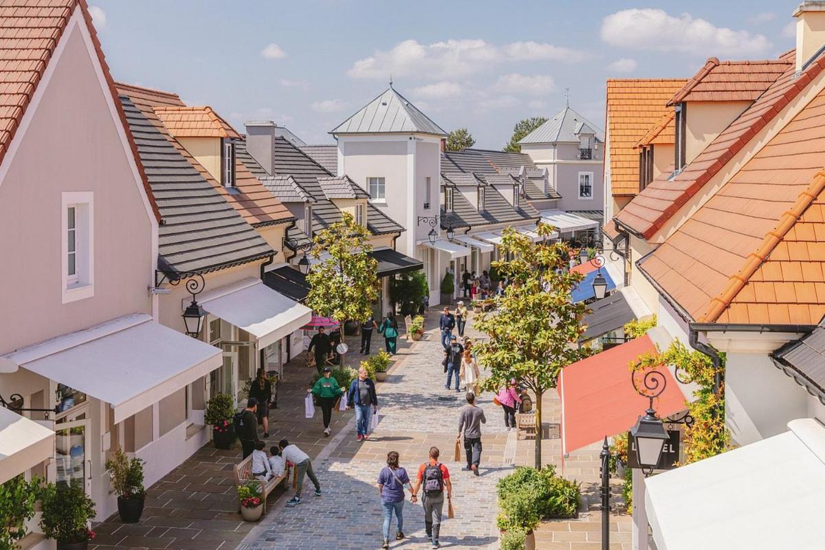 Magic Studio - Disneyland Paris Shopping Village 9 Minutes Chessy  Εξωτερικό φωτογραφία